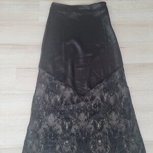 Satin maxi skirt with lace detail - no brand